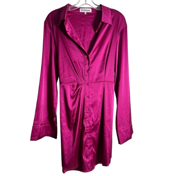 En Saison Vibrant Pink Mini Skirt - Picture 2 of 7